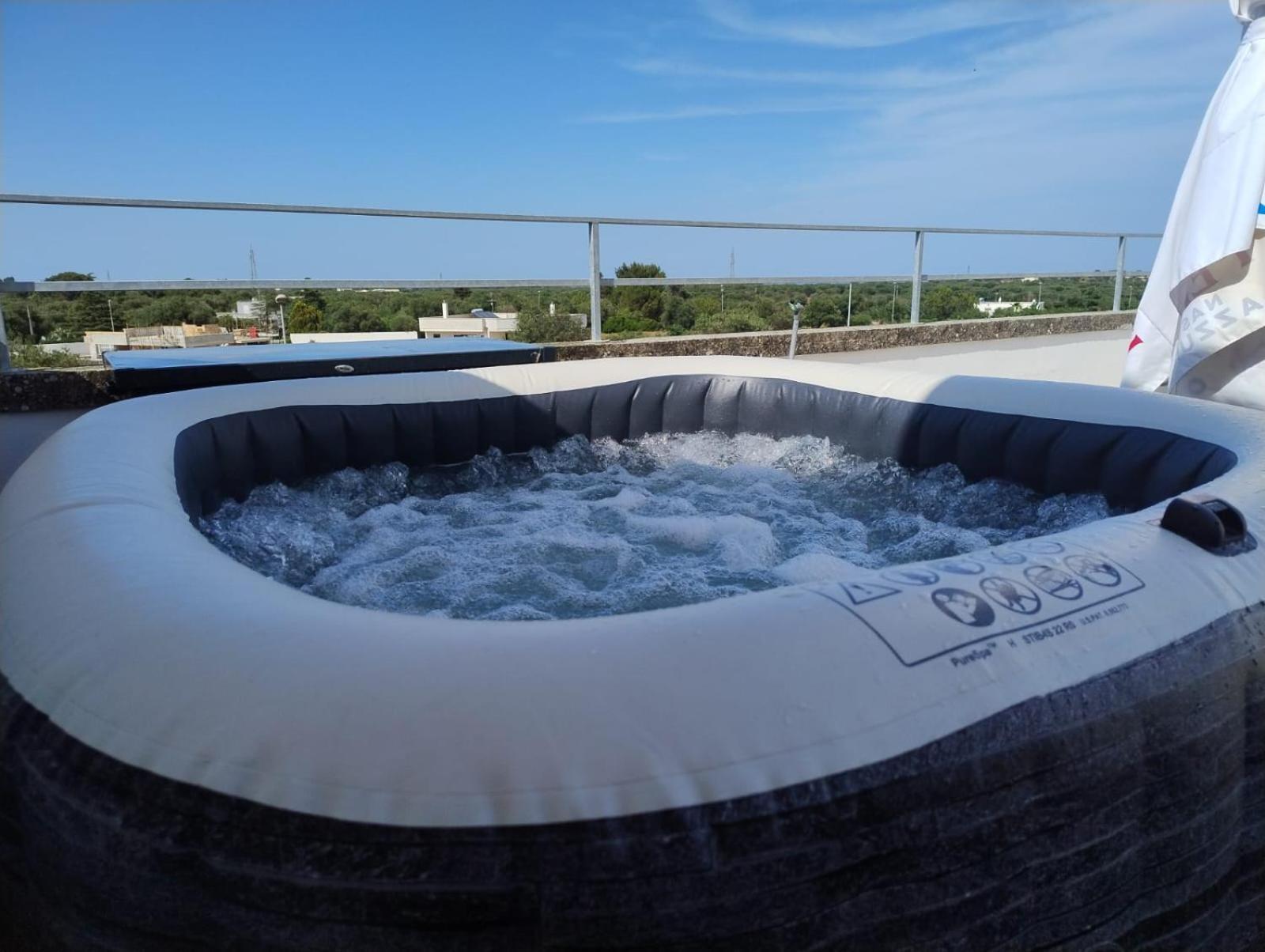 Favolosa Casa Con Terrazza, Idromassaggio, Cortile E Garage Auto Carovigno Zewnętrze zdjęcie