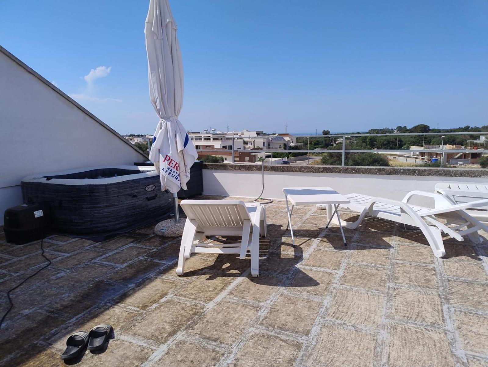 Favolosa Casa Con Terrazza, Idromassaggio, Cortile E Garage Auto Carovigno Zewnętrze zdjęcie